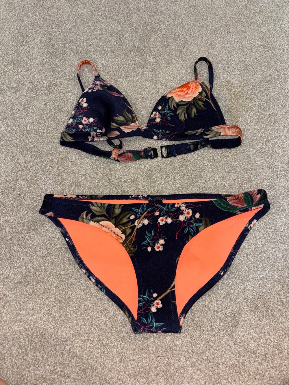 Triangl bikini size S/M